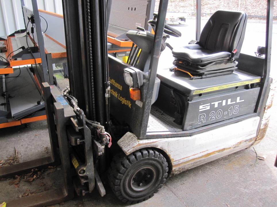 Gepflegte Flurförderfahrzeuge-5